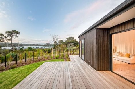 Photo of property in 21 Sunderland Avenue, Hobsonville, Auckland, 0616