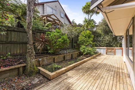 Photo of property in 3/40 Radiata Lane, Chatswood, Auckland, 0626