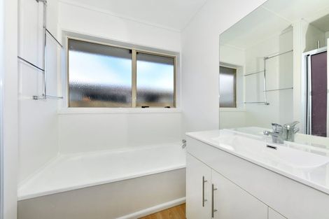 Photo of property in 8 Steele Street, Hornby, Christchurch, 8042