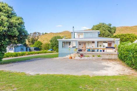 Photo of property in 46 Beach Road, Porangahau, 4293