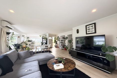 Photo of property in 3/89 Nile Road, Milford, Auckland, 0620