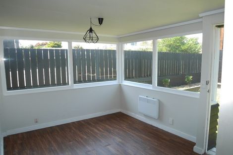 Photo of property in 1 Toru Road, Paraparaumu Beach, Paraparaumu, 5032