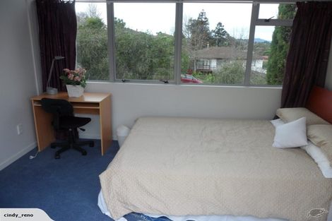 Photo of property in 8 Athena Drive, Totara Vale, Auckland, 0629