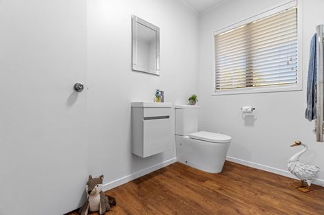 Photo of property in 32 Madill Road, St Andrews, Hamilton, 3200