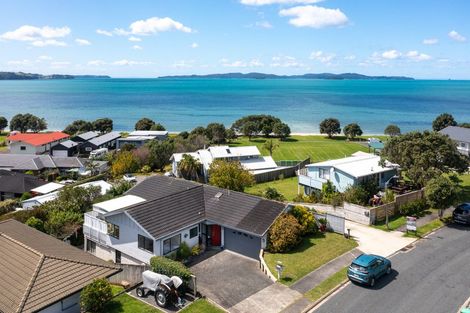 Photo of property in 16 Kahurangi Place, Snells Beach, 0920