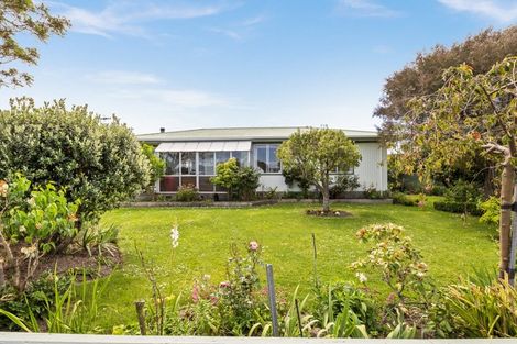 Photo of property in 3 Arney Street, Tamatea, Napier, 4112