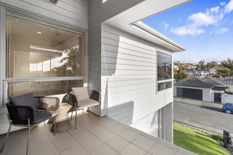 Photo of property in 35 Comins Crescent, Mission Bay, Auckland, 1071
