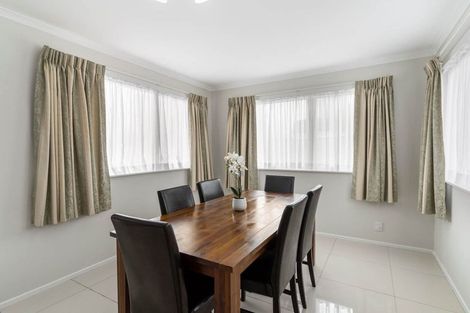 Photo of property in 123 Vodanovich Road, Te Atatu South, Auckland, 0610