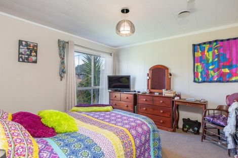 Photo of property in 4/109a Te Atatu Road, Te Atatu South, Auckland, 0610