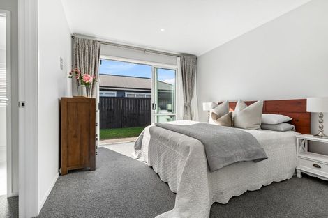 Photo of property in 5 Aro Mato Place, Huapai, Kumeu, 0810