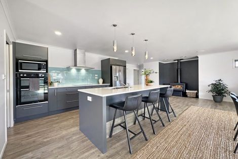 Photo of property in 12 Lacebark Drive, Kinloch, Taupo, 3377