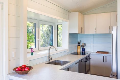 Photo of property in 44 Selwyn Avenue, Akaroa, 7520