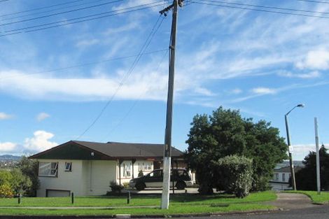 Photo of property in 115 Bradbury Road, Botany Downs, Auckland, 2010