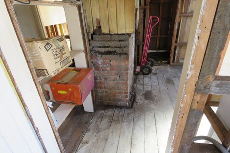 Photo of property in 33 Romilly Street, Westport, 7825