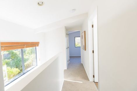 Photo of property in 2a Stella Grove, Newlands, Wellington, 6037