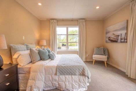 Photo of property in 8 Tuirau Place, Ilam, Christchurch, 8041