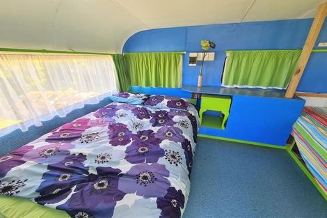 Photo of property in 102 Kowhai Avenue, Matarangi, Whitianga, 3592