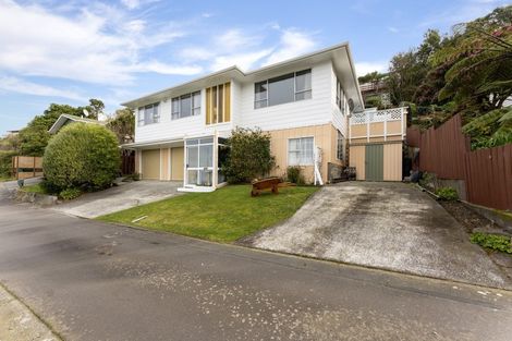 Photo of property in 11 Malaghan Grove, Johnsonville, Wellington, 6037