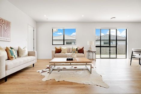 Photo of property in 7 Cutfield Lane, Kumeu, 0810