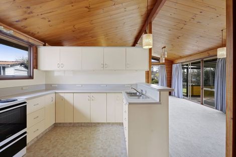 Photo of property in 33 Kowhai Street, Inglewood, 4330