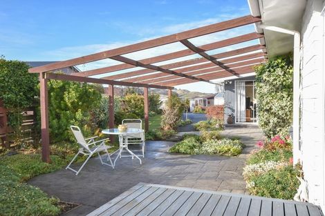 Photo of property in 8 Estuary Crescent, Fairfield, Dunedin, 9018