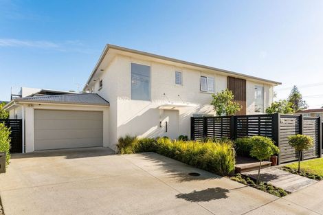 Photo of property in 16 Sutherland Avenue, Mount Maunganui, 3116