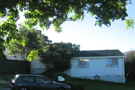Photo of property in 120 Holborn Drive, Stokes Valley, Lower Hutt, 5019