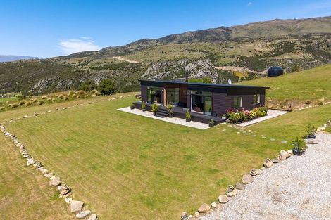 Photo of property in Luggate - Cromwell Road, Queensberry, Cromwell, 9383