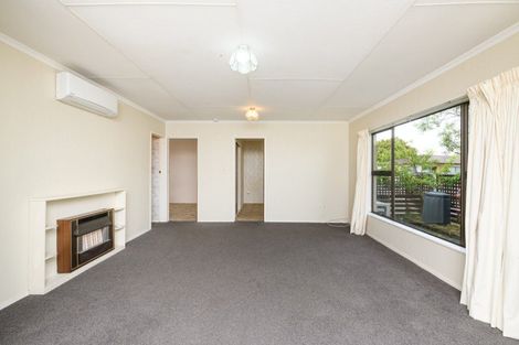 Photo of property in 2 Bethel Court, Milson, Palmerston North, 4414