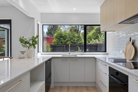 Photo of property in 1/9 Glenstrae Road, Redcliffs, Christchurch, 8081