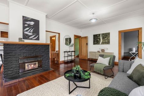 Photo of property in 82 Naples Street, Martinborough, 5711