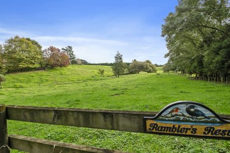 Photo of property in 1184 Waiuku Road, Waiuku, 2681