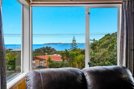 Photo of property in 16 Sea View Road, Leigh, 0985