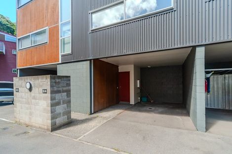 Photo of property in 24/2 Onslow Road, Khandallah, Wellington, 6035