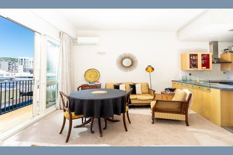Photo of property in De Vere Apartments, 10/23 Tennyson Street, Te Aro, Wellington, 6011