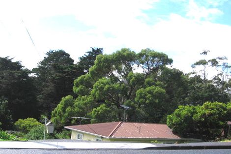 Photo of property in 36 Sunnyside Road, Sunnyvale, Auckland, 0612