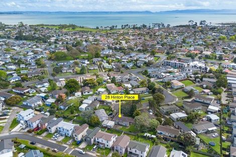 Photo of property in 28 Hinton Place, Weymouth, Auckland, 2103