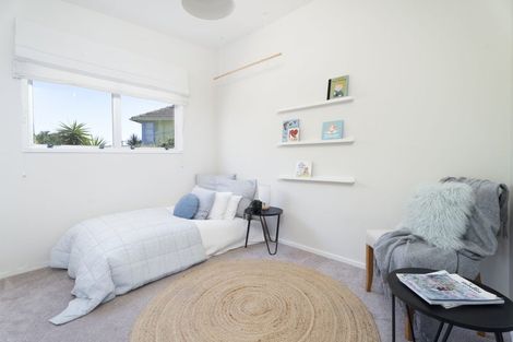 Photo of property in 1 The Spinney, Titahi Bay, Porirua, 5022