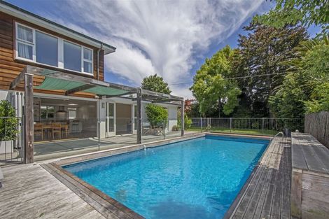 Photo of property in 9 Barlow Street, Ilam, Christchurch, 8041