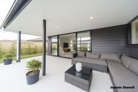 Photo of property in 10 Peckham Lane, Ashhurst, 4810