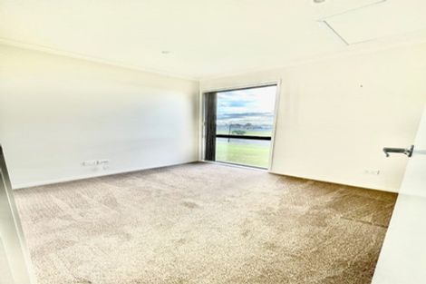 Photo of property in 12 Fermi Lane, Papakura, 2110