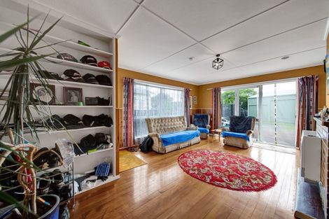 Photo of property in 6 Grey Street, Hawera, 4610