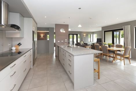 Photo of property in 8 Applecross Lane, Harewood, Christchurch, 8051