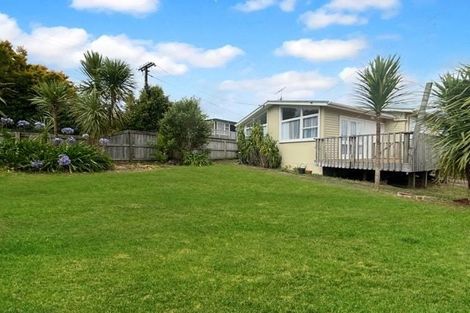 Photo of property in 5 Simpson Road, Ranui, Auckland, 0612