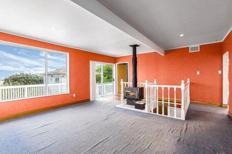 Photo of property in 56 Owhiti Street, Titahi Bay, Porirua, 5022