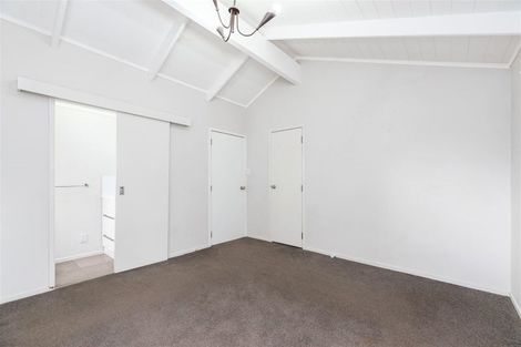 Photo of property in 2/6 Eden Street, Mangere East, Auckland, 2024