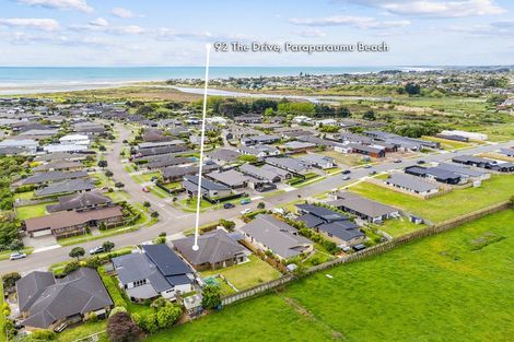 Photo of property in 92 The Drive, Paraparaumu Beach, Paraparaumu, 5032