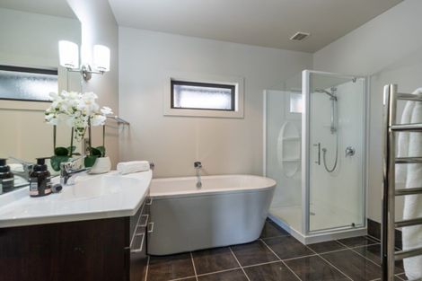 Photo of property in 32 Quill Street, Lake Hayes, Queenstown, 9304