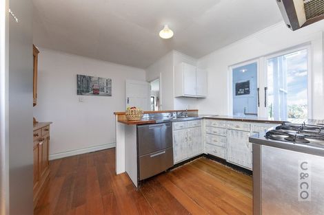 Photo of property in 315 School Road, Waimauku, 0881