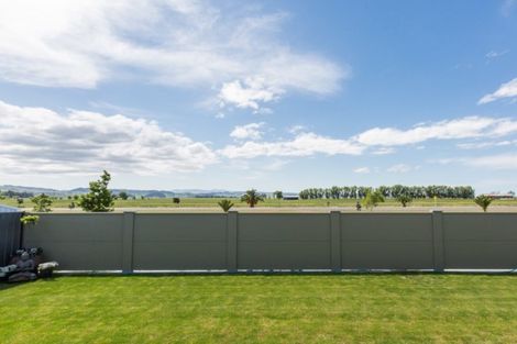 Photo of property in 32 Pelorus Avenue, Poraiti, Napier, 4112